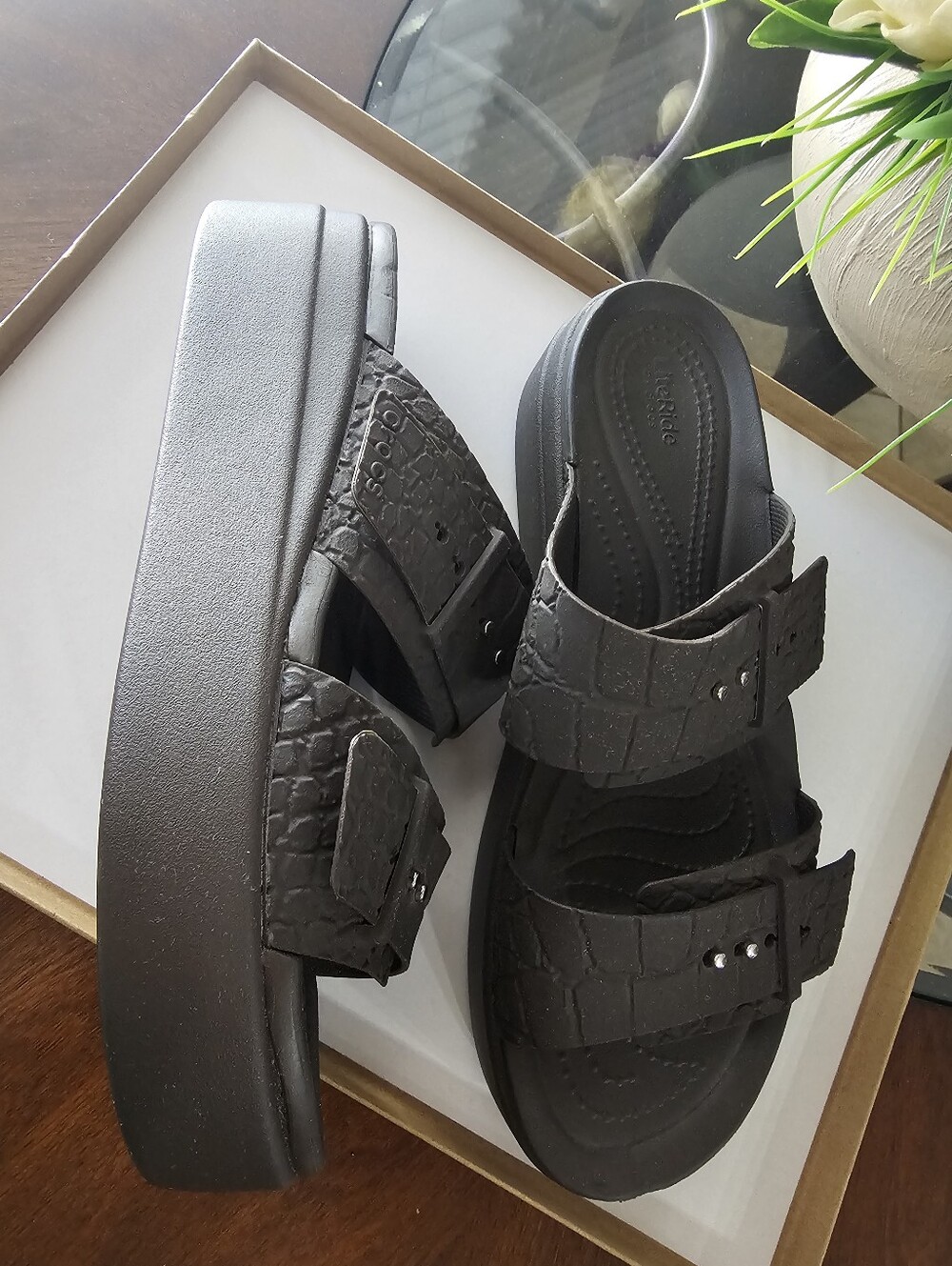 Crocs Brooklyn - Picture 9 of 11